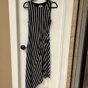 Asymmetric dress in vertical stripes